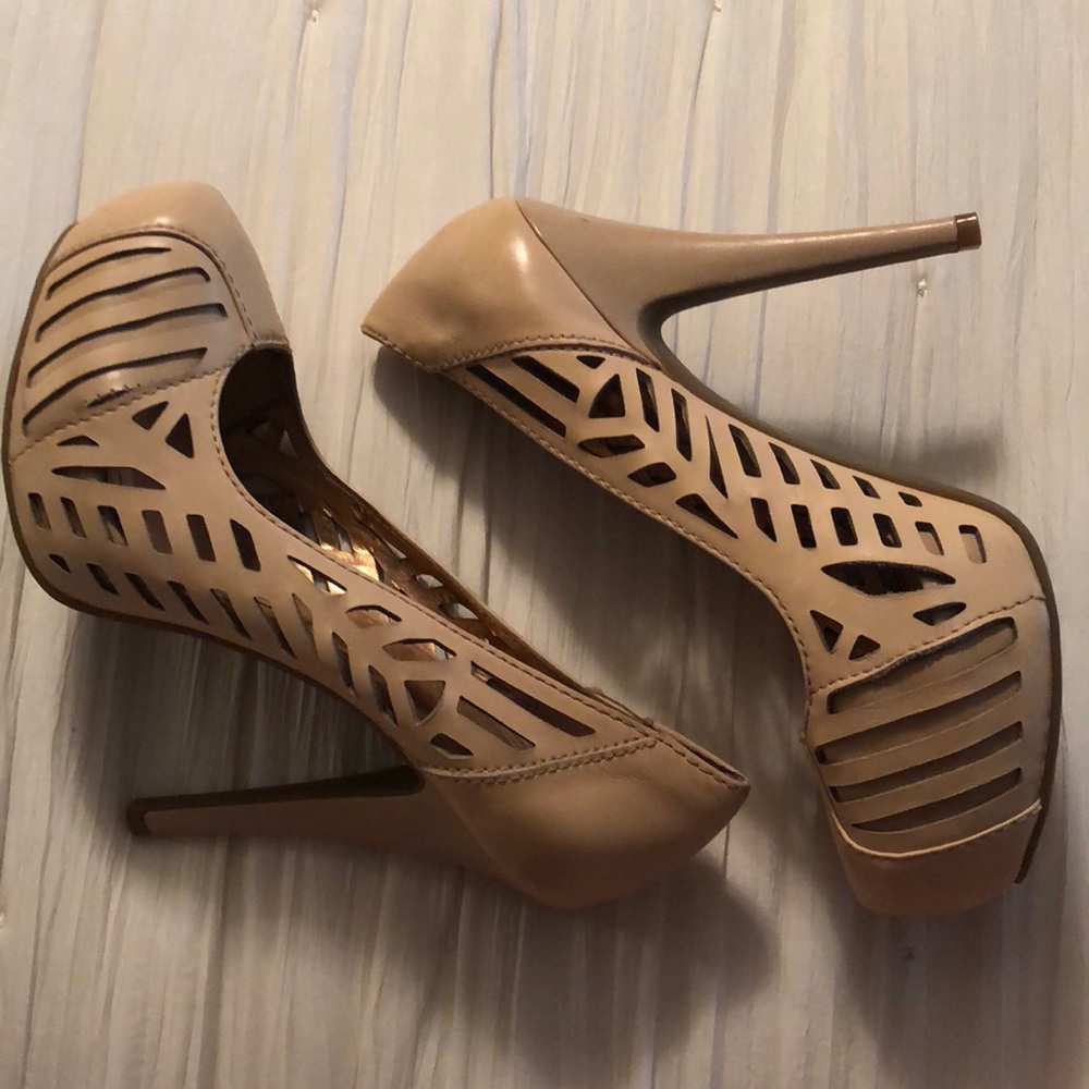 BCBG Generation heels